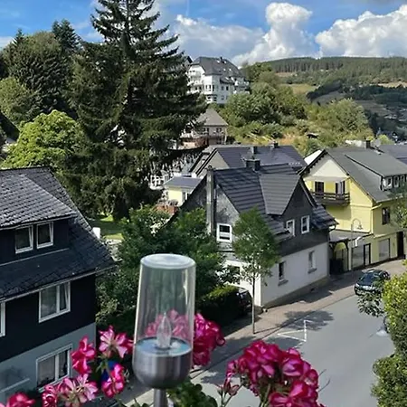 Lägenhet Upland-flair Waldpfad Mit Einzigartigem Berggarten Im Zentrum! Willingen (Upland)