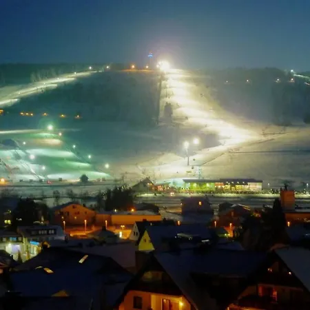 Upland-flair Waldpfad Im Zentrum! Apartamento