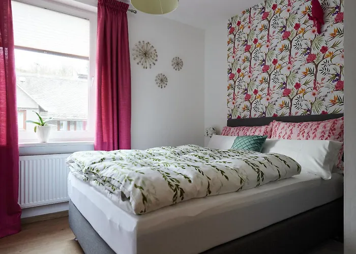 Apartment Upland-flair Waldpfad Im Zentrum!